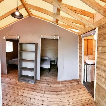 O'sofa Camping Du Parc De Cremault Kemping *