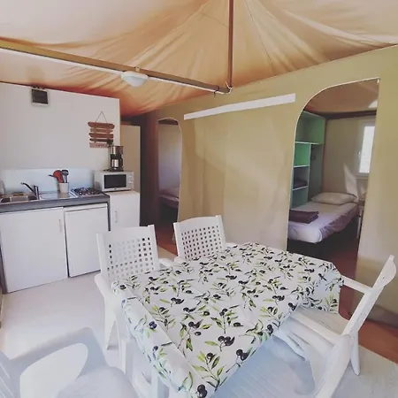 O'sofa Camping Du Parc De Cremault *